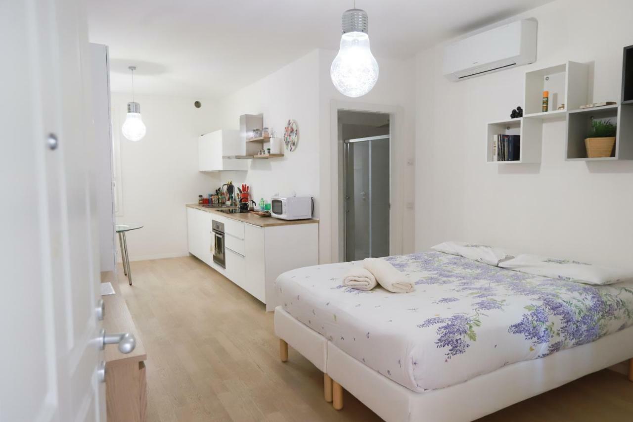 Laura'S Home - I Navigli Che Vorrei Milano Exterior foto